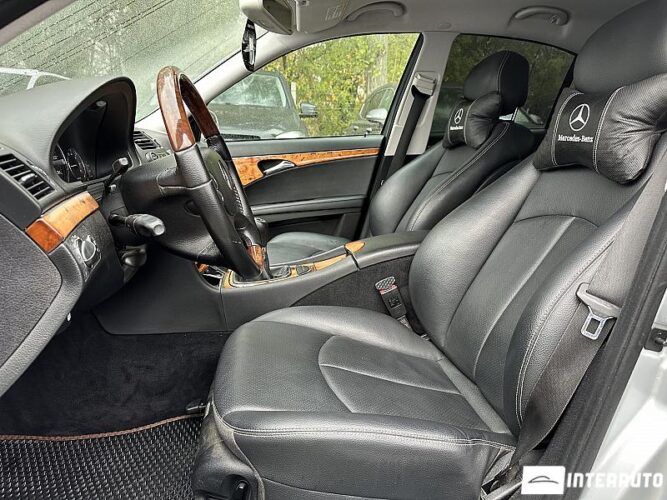Mercedes E 200 35 interauto-car