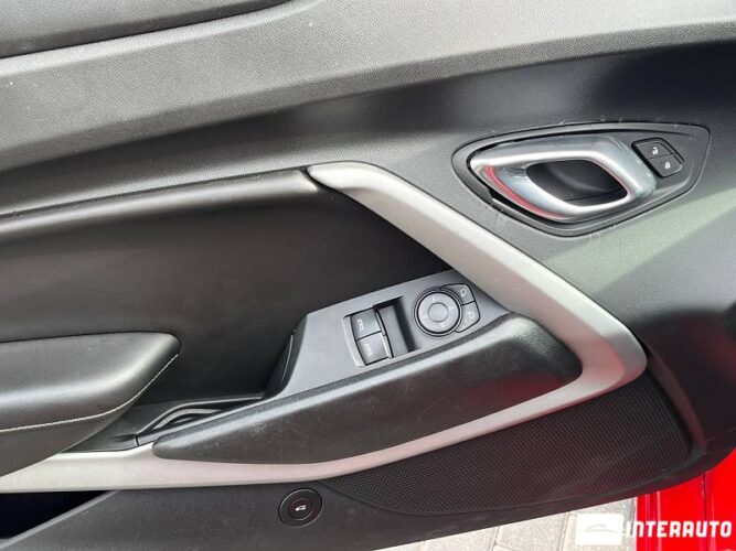 Chevrolet Camaro 34 interauto-car