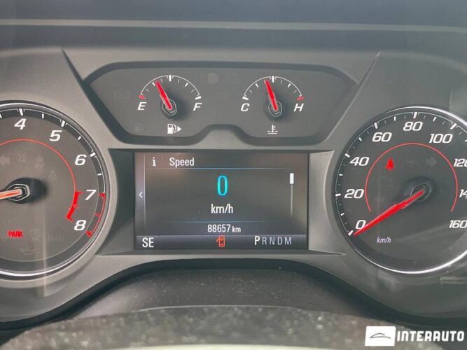 Chevrolet Camaro 37 interauto-car