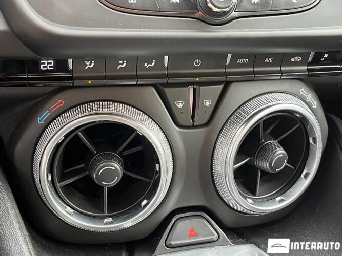 Chevrolet Camaro 40 interauto-car