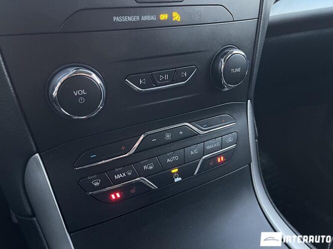 Ford Edge 46 interauto-car