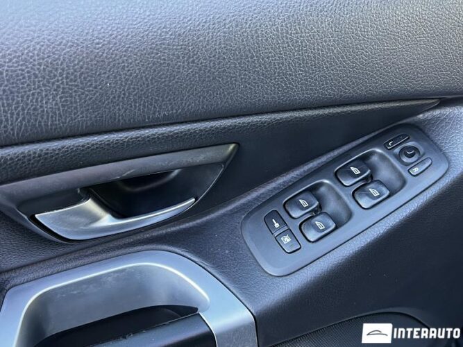 Volvo XC 90 41 interauto-car