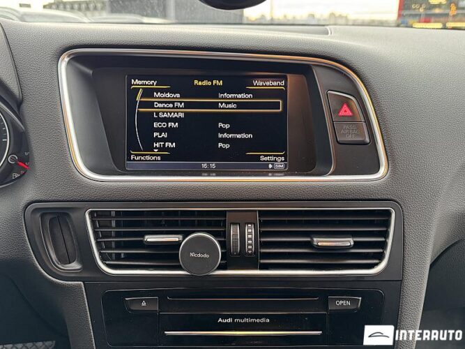 Audi Q5 43 interauto-car