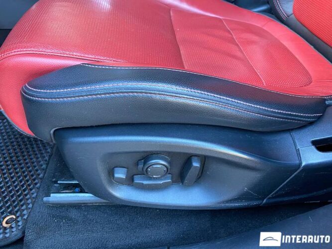 Jaguar F-Pace 50 interauto-car