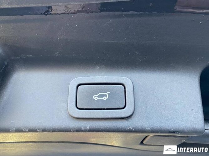 Jaguar F-Pace 55 interauto-car