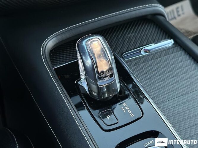 Volvo XC 90 53 interauto-car