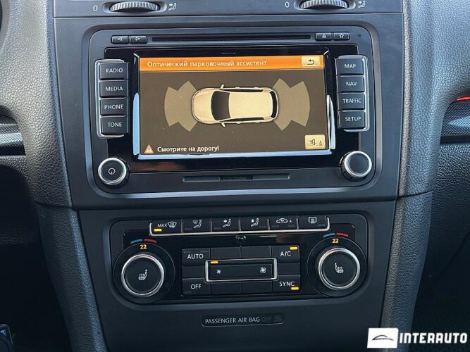 Volkswagen Golf 38 interauto-car