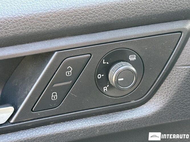 Volkswagen Caddy Maxi 45 interauto-car