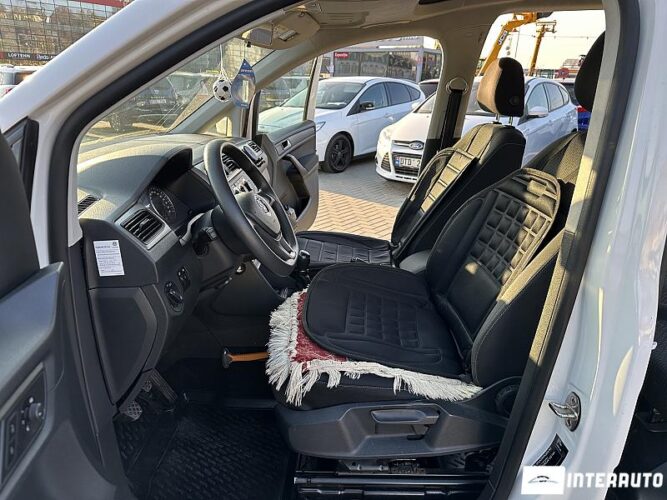 Volkswagen Caddy Maxi 33 interauto-car