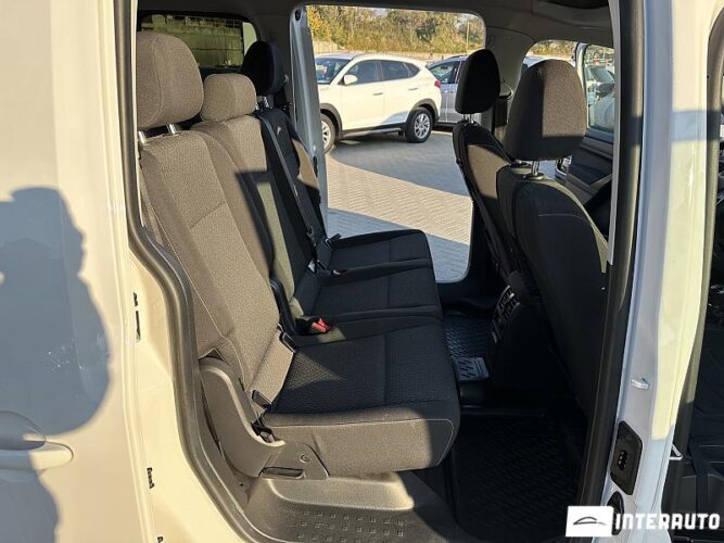 Volkswagen Caddy Maxi 41 interauto-car