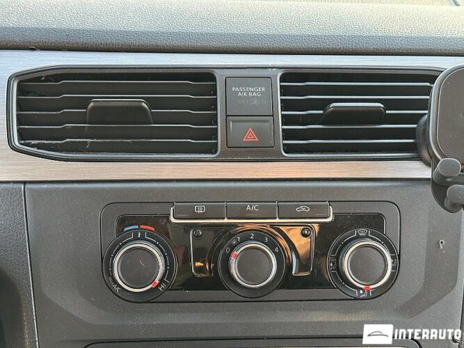 Volkswagen Caddy Maxi 37 interauto-car