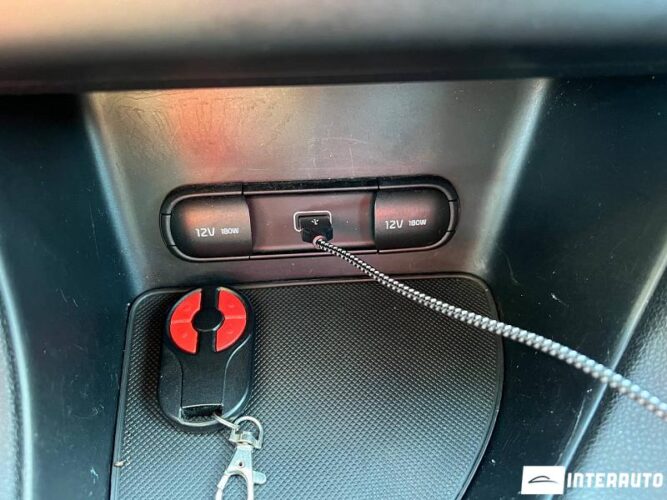 Kia Sportage 36 interauto-car