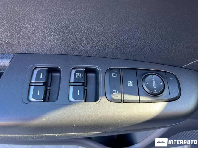 Kia Sportage 34 interauto-car