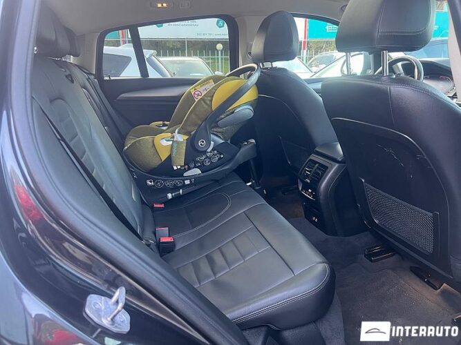 BMW X4 2.0D 47 interauto-car