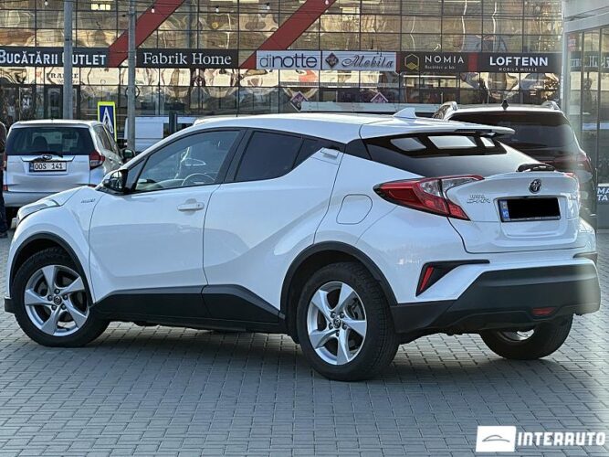 Toyota C-HR 35 interauto-car