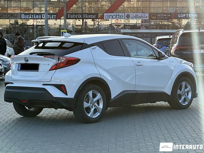 Toyota C-HR 34 interauto-car