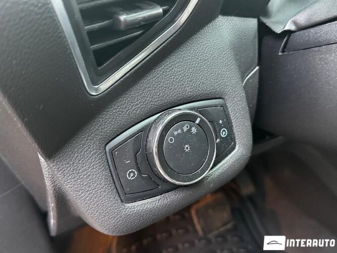 Ford C-MAX 43 interauto-car