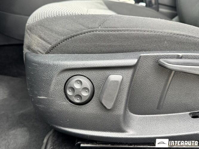 Volkswagen Passat 49 interauto-car