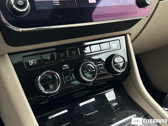 Skoda Superb 54 interauto-car