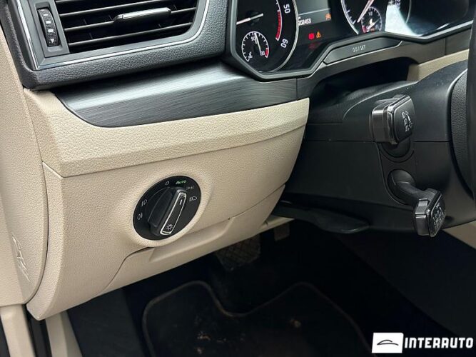 Skoda Superb 46 interauto-car