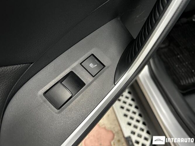 Toyota Rav-4 56 interauto-car