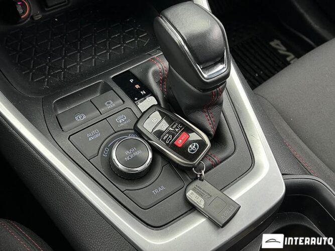 Toyota Rav-4 51 interauto-car