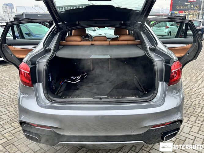 BMW X6 3.5i 60 interauto-car