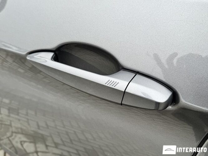 BMW X6 3.5i 54 interauto-car