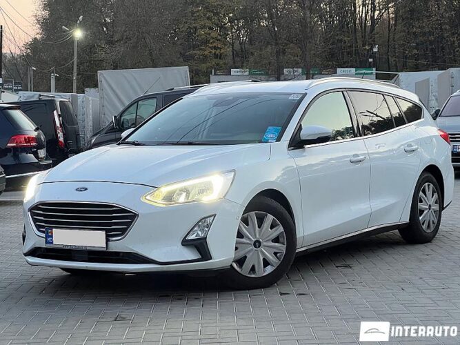 Ford Focus 26 interauto-car