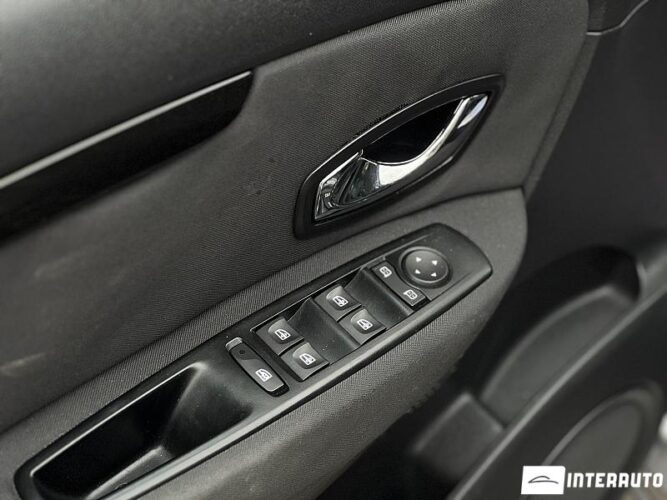 Renault Grand Scenic 29 interauto-car