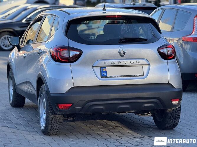 Renault Captur 33 interauto-car