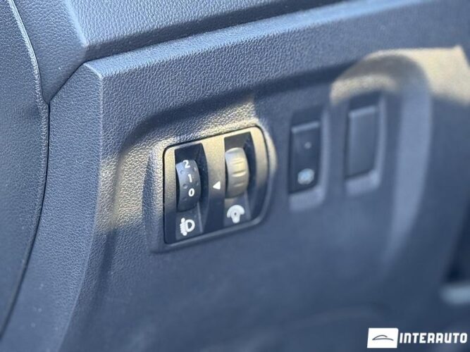 Renault Captur 37 interauto-car