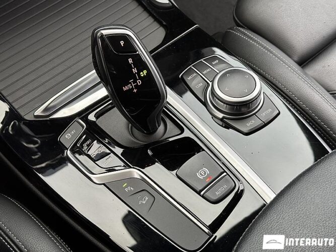 BMW X3 2.0D 44 interauto-car
