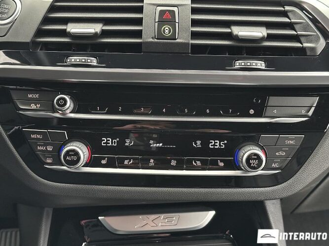 BMW X3 2.0D 43 interauto-car