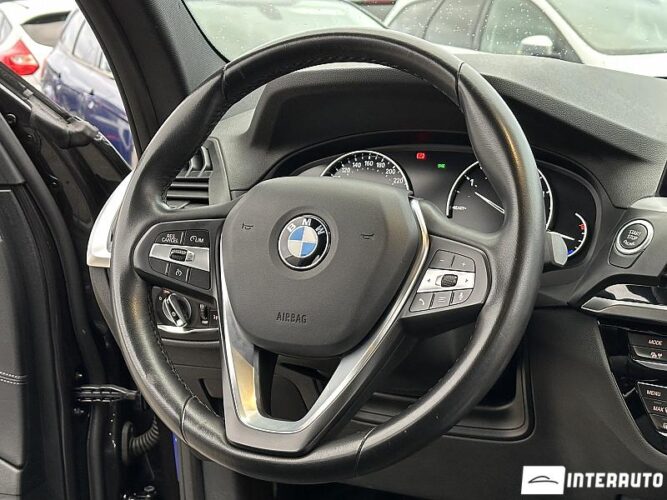BMW X3 2.0D 39 interauto-car
