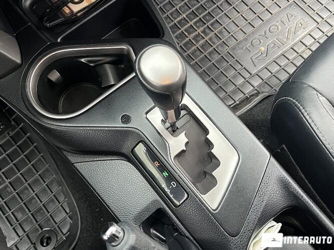 Toyota Rav-4 47 toyota Rav-4 2017