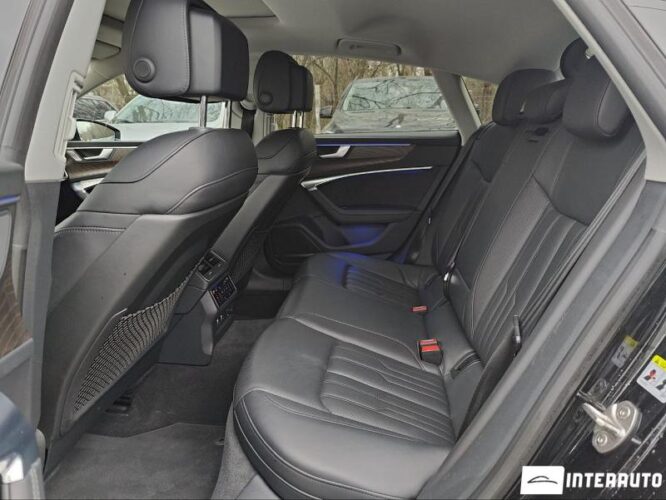 Audi A7 44 interauto-car