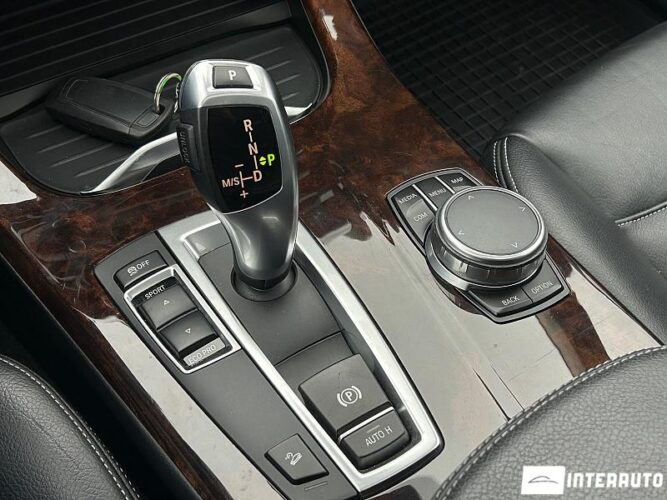 BMW X3 2.8i 46 interauto-car