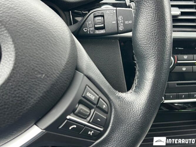 BMW X3 2.8i 42 interauto-car