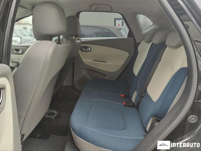 Renault Captur 36 interauto-car