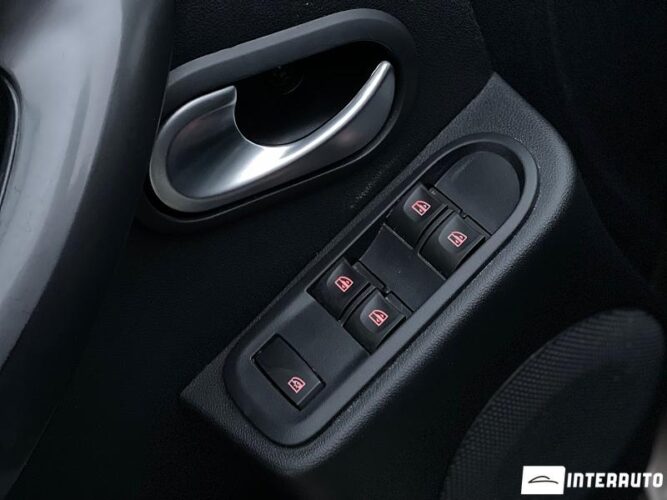 Dacia Duster 32 interauto-car