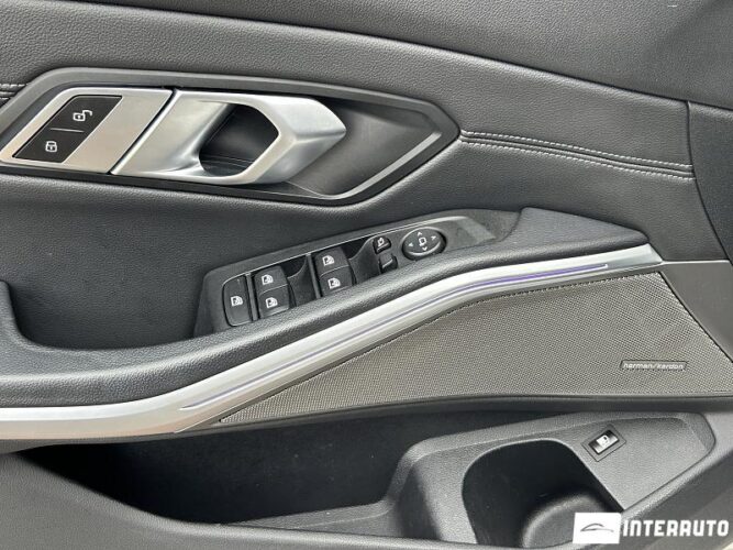 BMW 330E 38 interauto-car