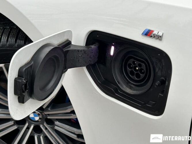 BMW 330E 36 interauto-car