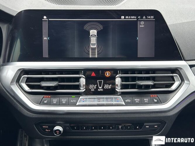 BMW 330E 44 interauto-car