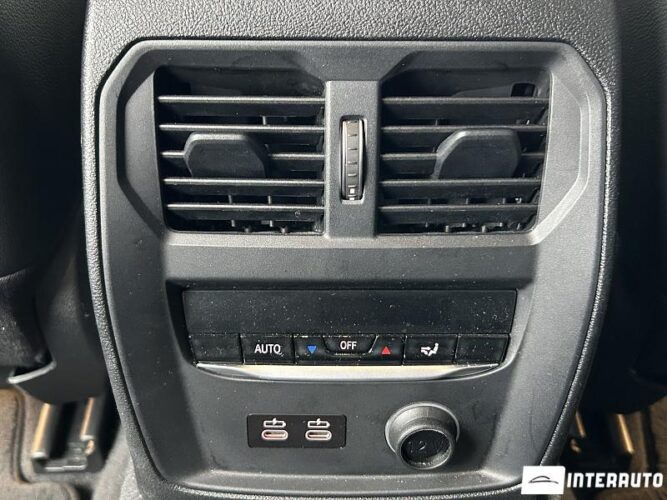 BMW 330E 49 interauto-car