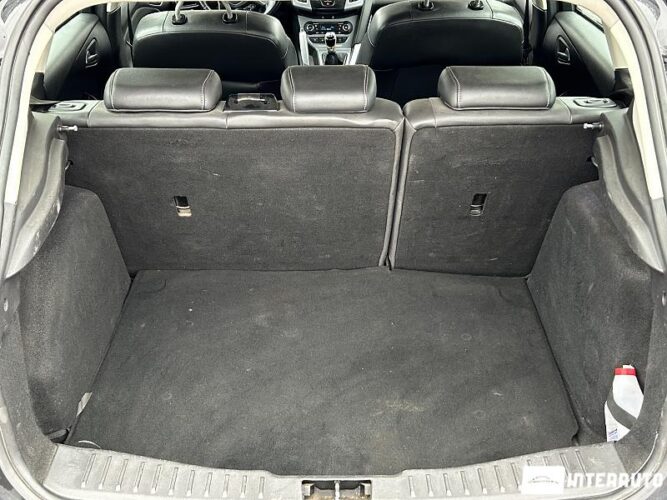 Ford Focus 43 interauto-car