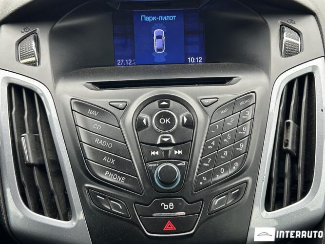 Ford Focus 40 interauto-car