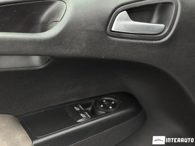 Ford Tourneo Courier 34 interauto-car