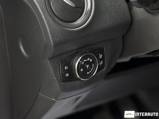 Ford Tourneo Courier 37 interauto-car