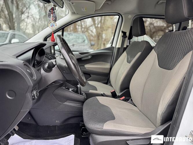 Ford Tourneo Courier 35 interauto-car